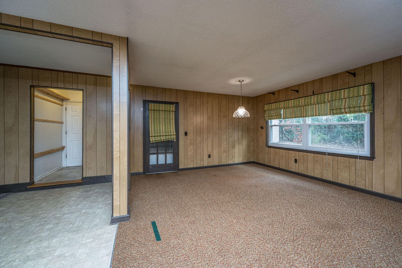 207 Foxborough Rd Road Photo 22