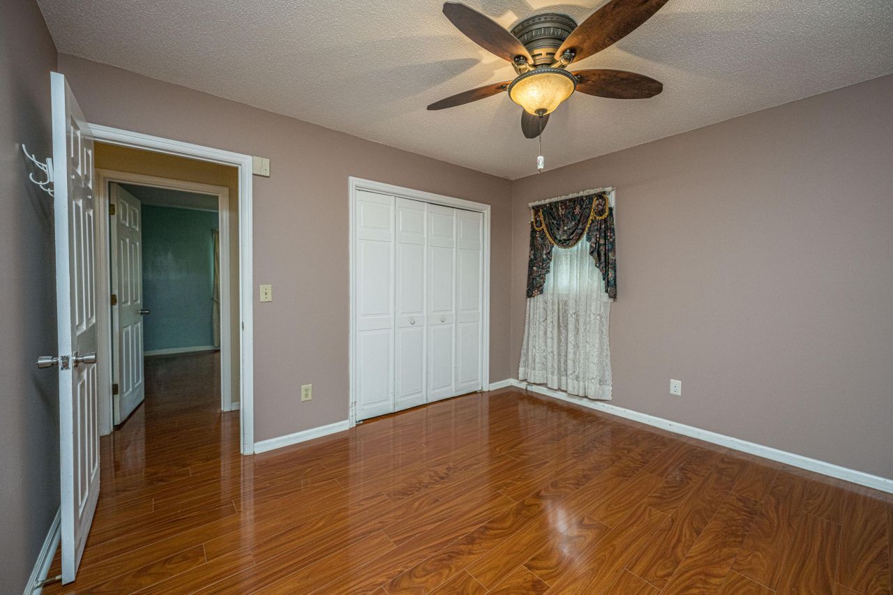 207 Foxborough Rd Road Photo 31