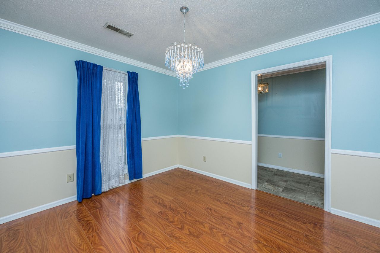 207 Foxborough Rd Road Photo 8