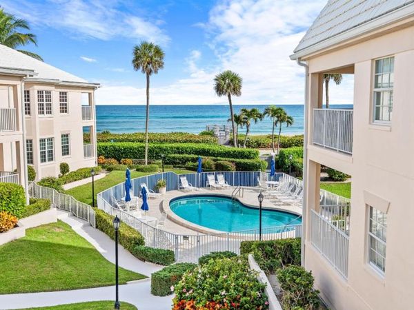 5900 Old Ocean Boulevard, Unit B5, Ocean Ridge, FL 33435