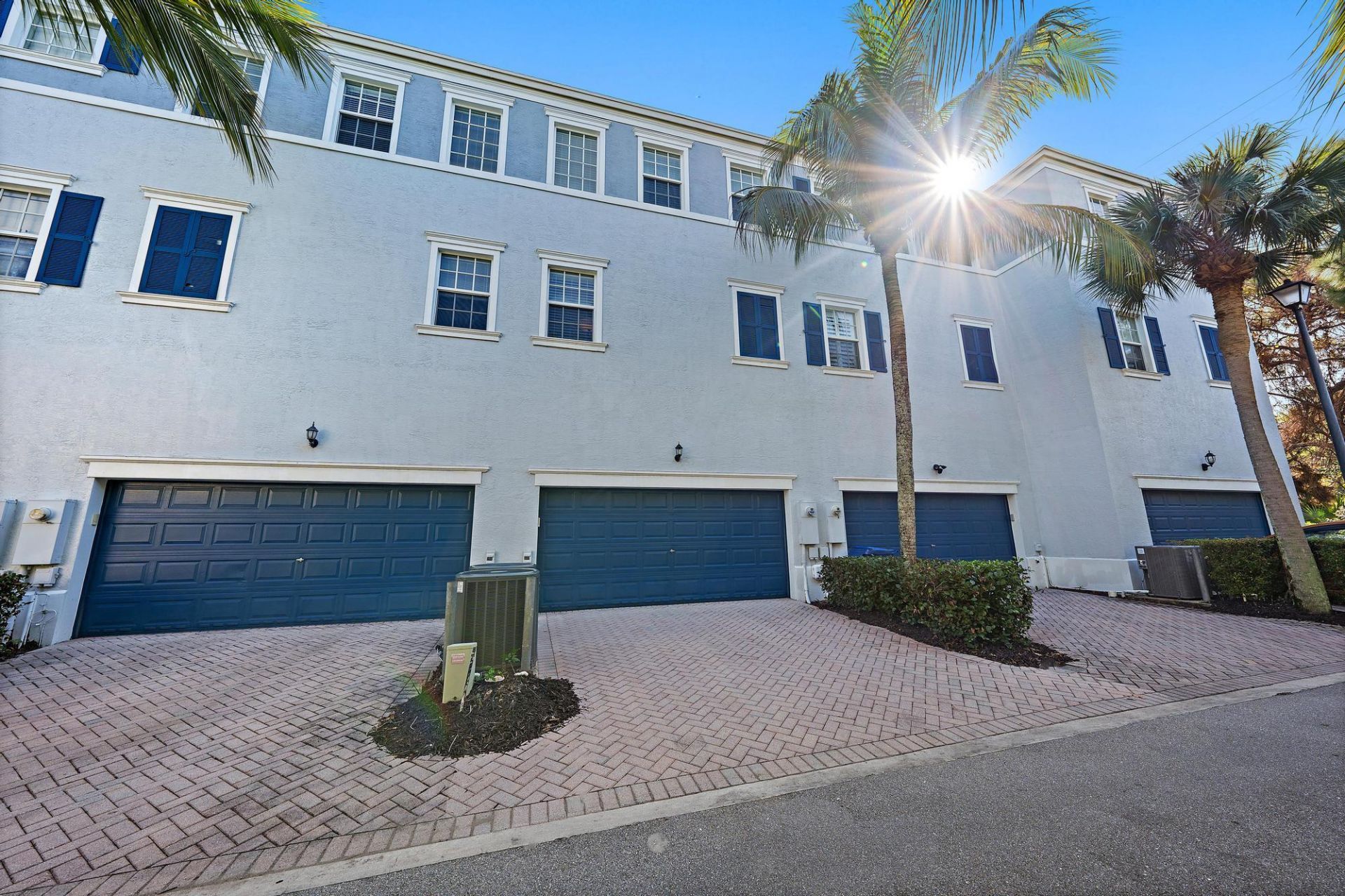 238 W Thatch Palm Circle, Jupiter, FL 33458 Photo