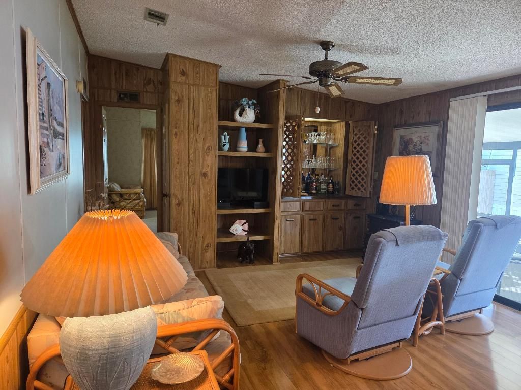 7375 SE Independence Avenue, Hobe Sound, FL 33455 Photo