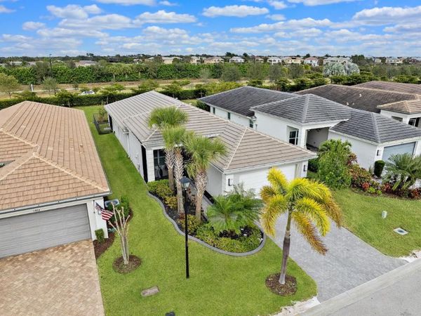 11798 SW Waterford Isle Way, Port Saint Lucie, FL 34987