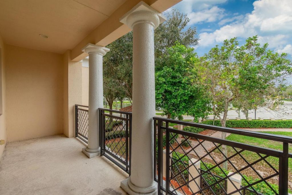 8257 NW 8th Way, Boca Raton, FL 33487 Photo