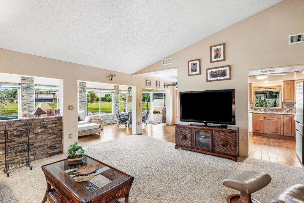 419 SW 28th Avenue, Delray Beach, FL 33445 Photo