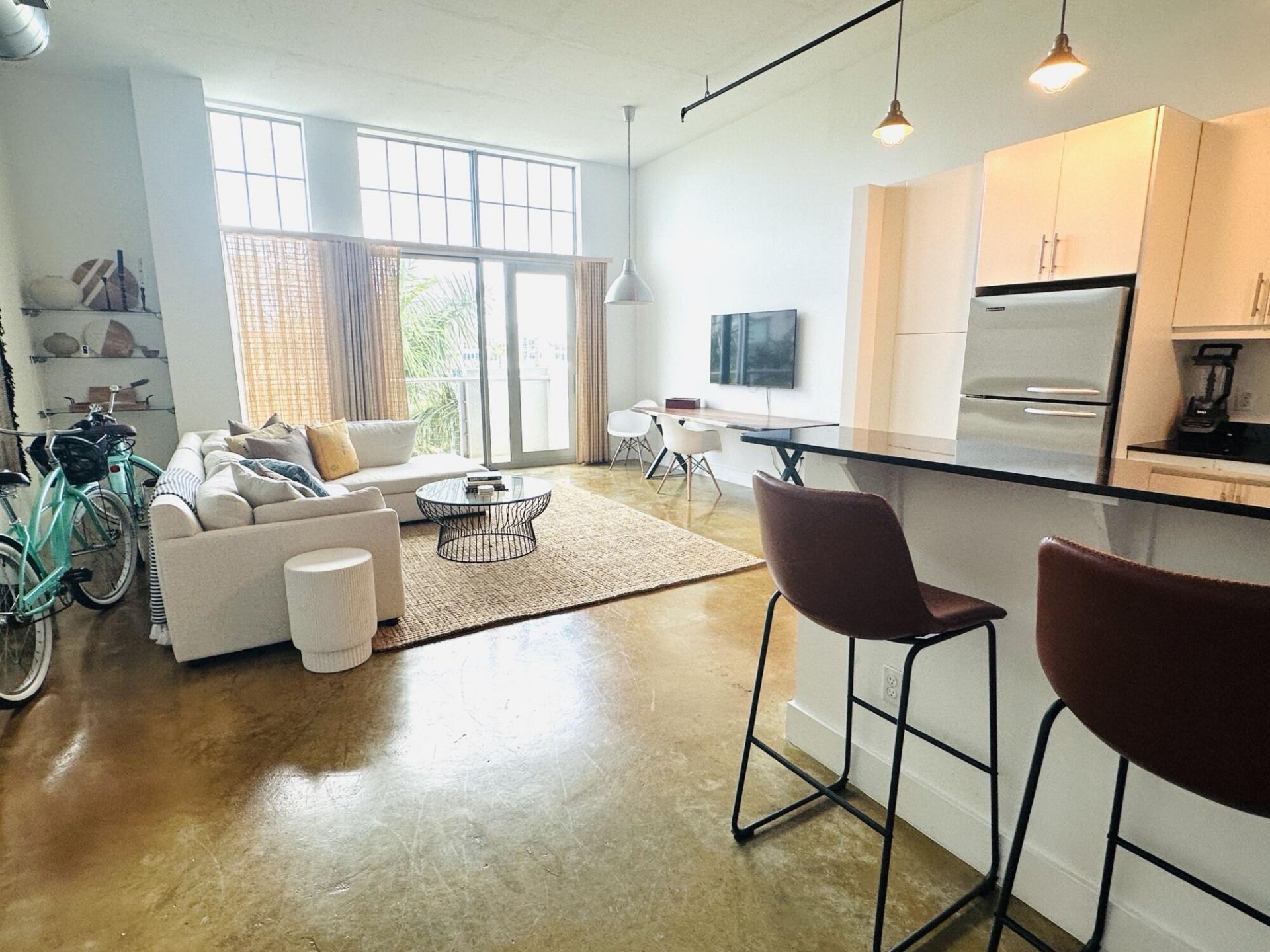 180 NE 4th Avenue, Unit 406, Delray Beach, FL 33483 Photo