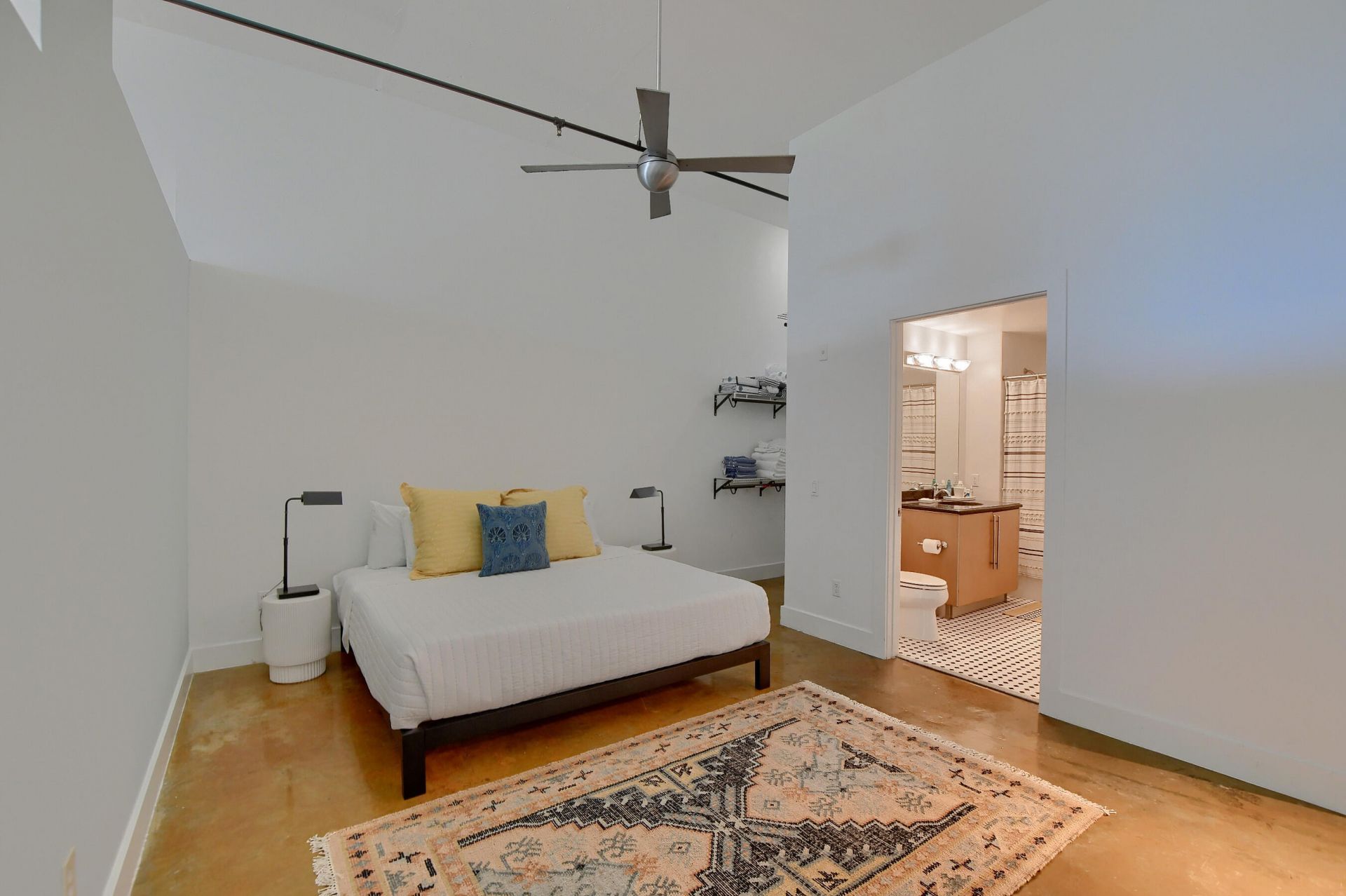 180 NE 4th Avenue, Unit 406, Delray Beach, FL 33483 Photo