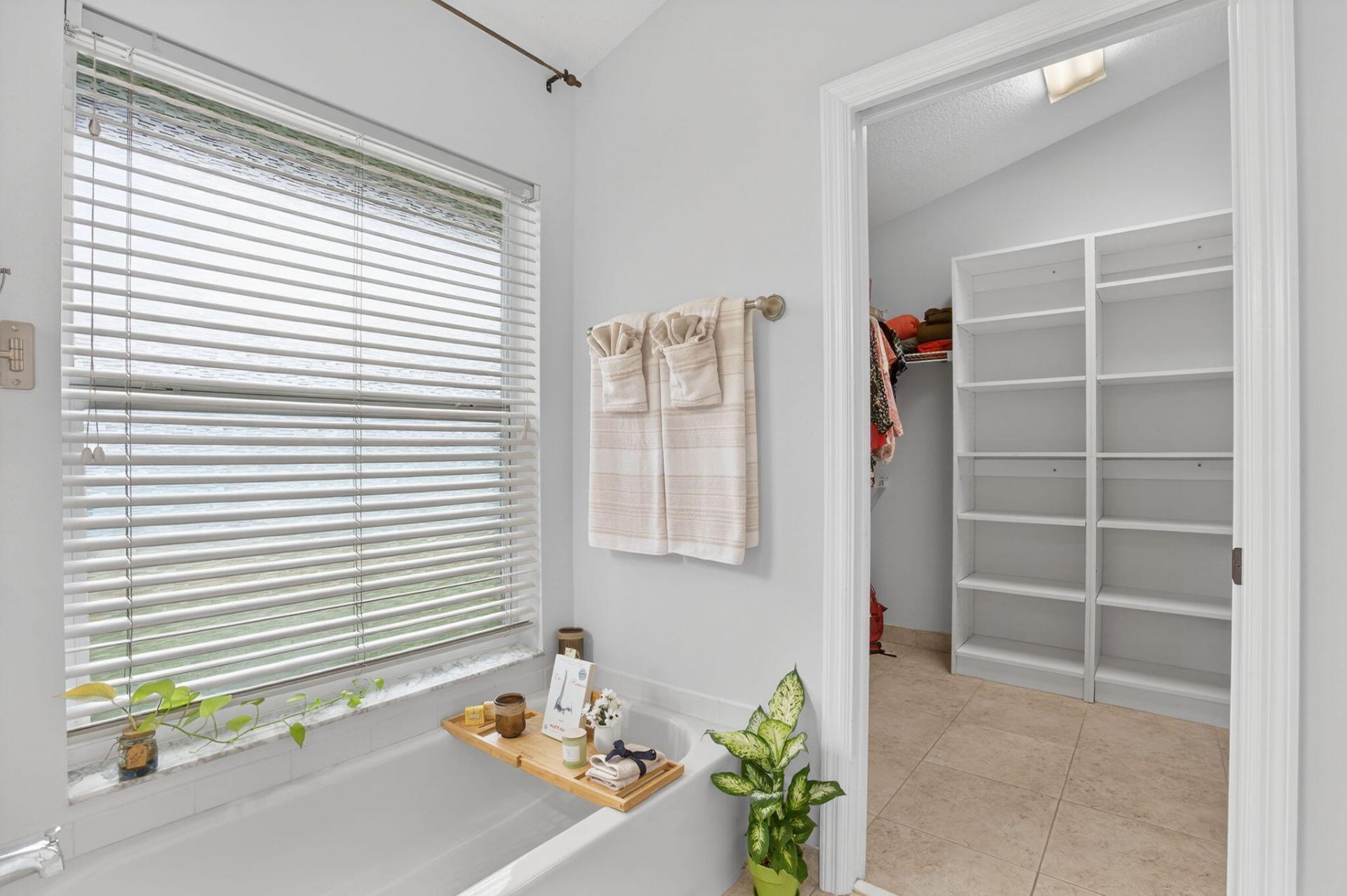 9275 SE Mercury Street, Hobe Sound, FL 33455 Photo