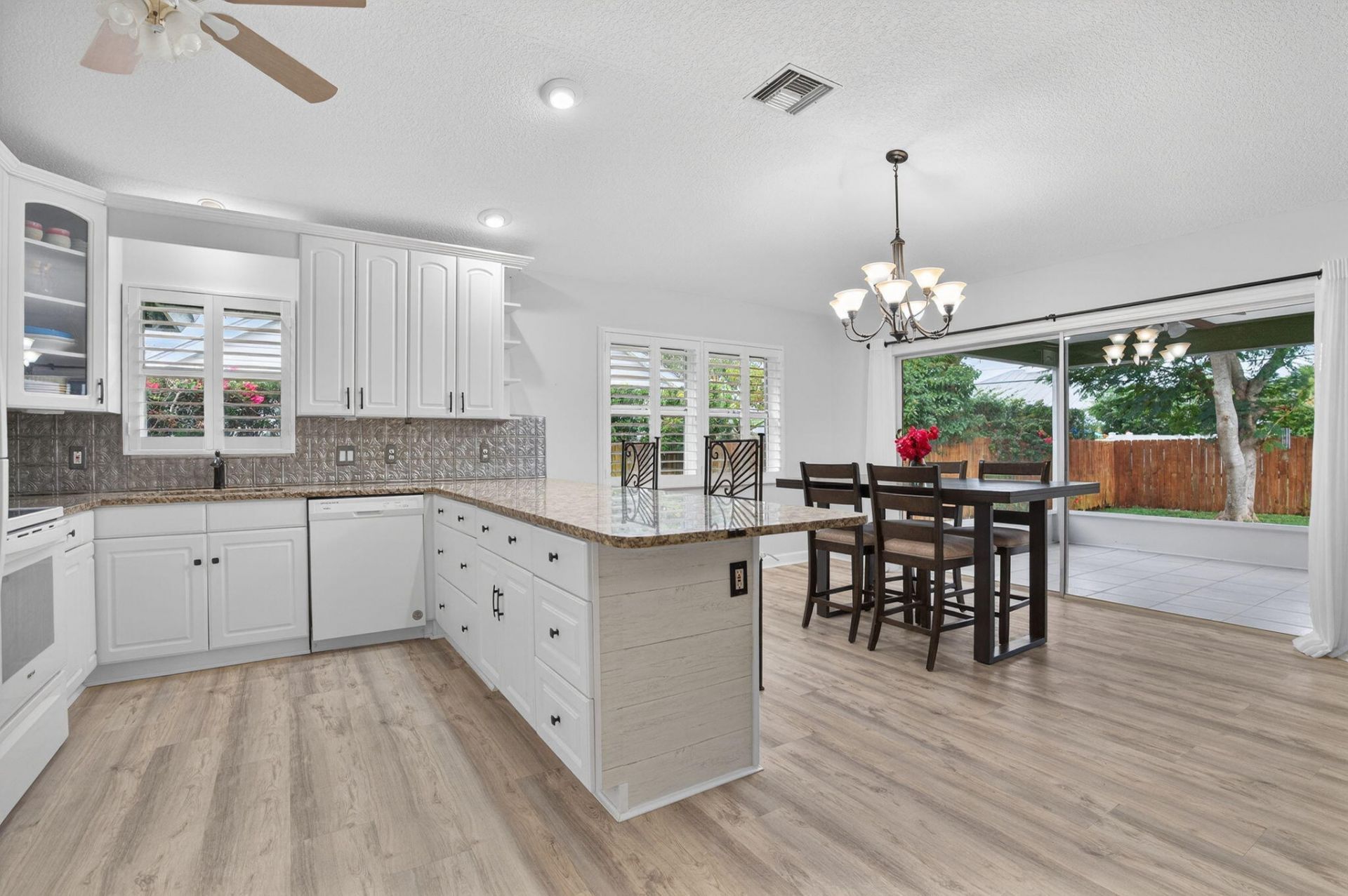 9275 SE Mercury Street, Hobe Sound, FL 33455 Photo