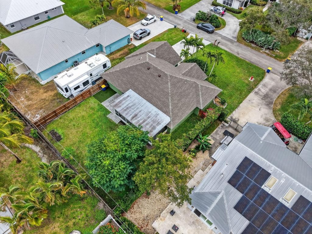9275 SE Mercury Street, Hobe Sound, FL 33455 Photo