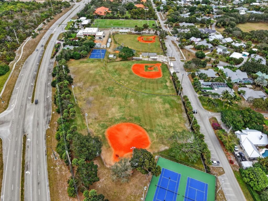 9275 SE Mercury Street, Hobe Sound, FL 33455 Photo