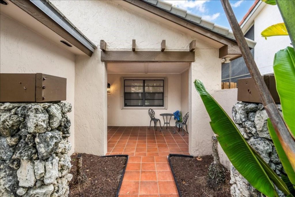 2164 Montpeliar, Weston, FL 33326 Photo