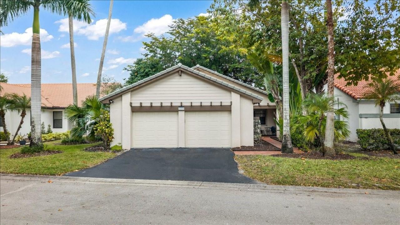 2164 Montpeliar, Weston, FL 33326 Photo