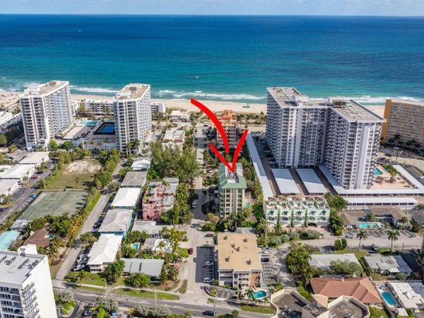 3210 NE 5th Street, Unit 202, Pompano Beach, FL 33062