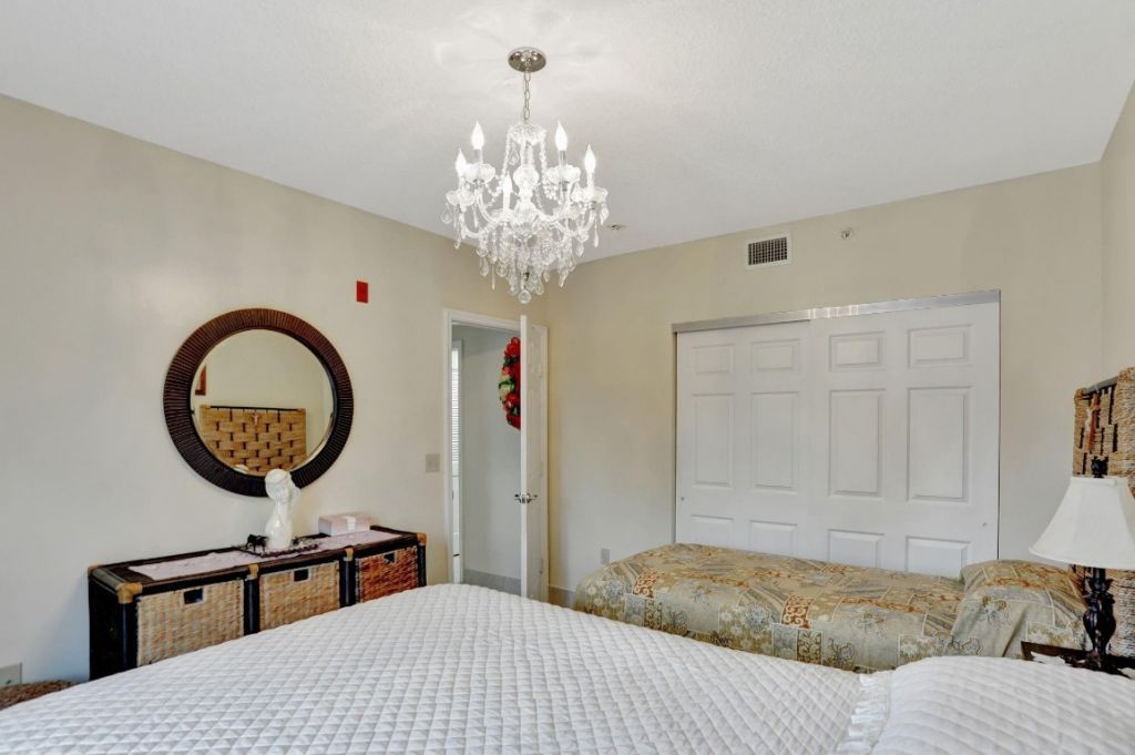 3210 NE 5th Street, Unit 202, Pompano Beach, FL 33062 Photo