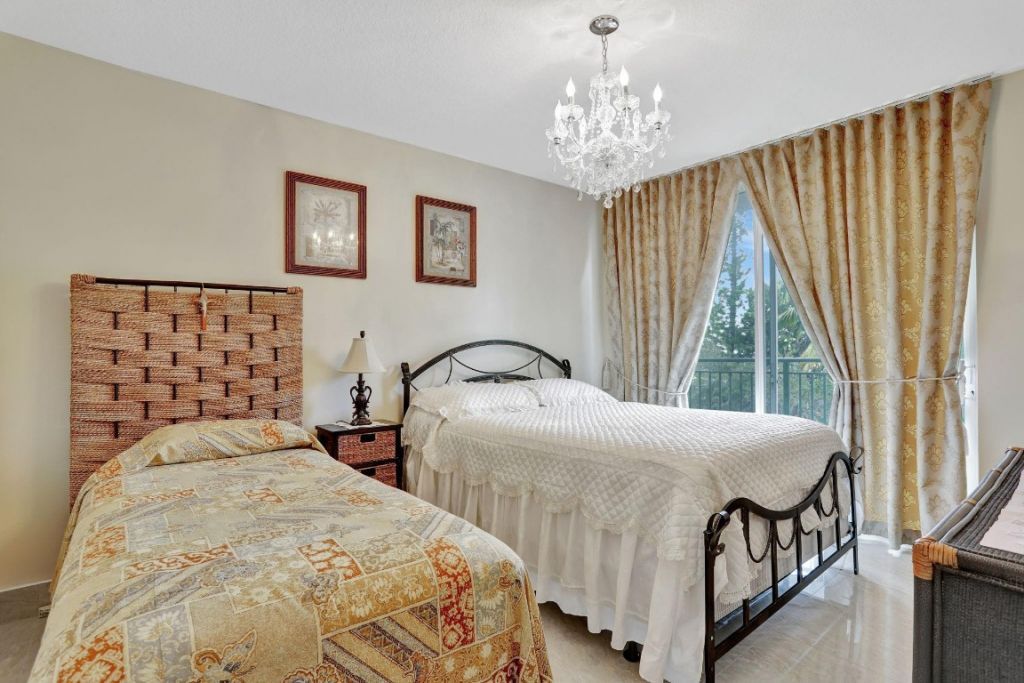 3210 NE 5th Street, Unit 202, Pompano Beach, FL 33062 Photo