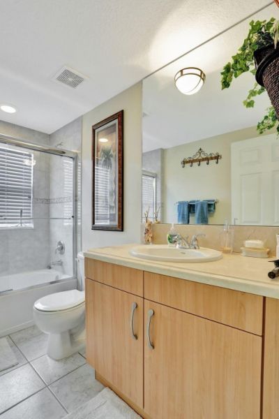 3210 NE 5th Street, Unit 202, Pompano Beach, FL 33062 Photo