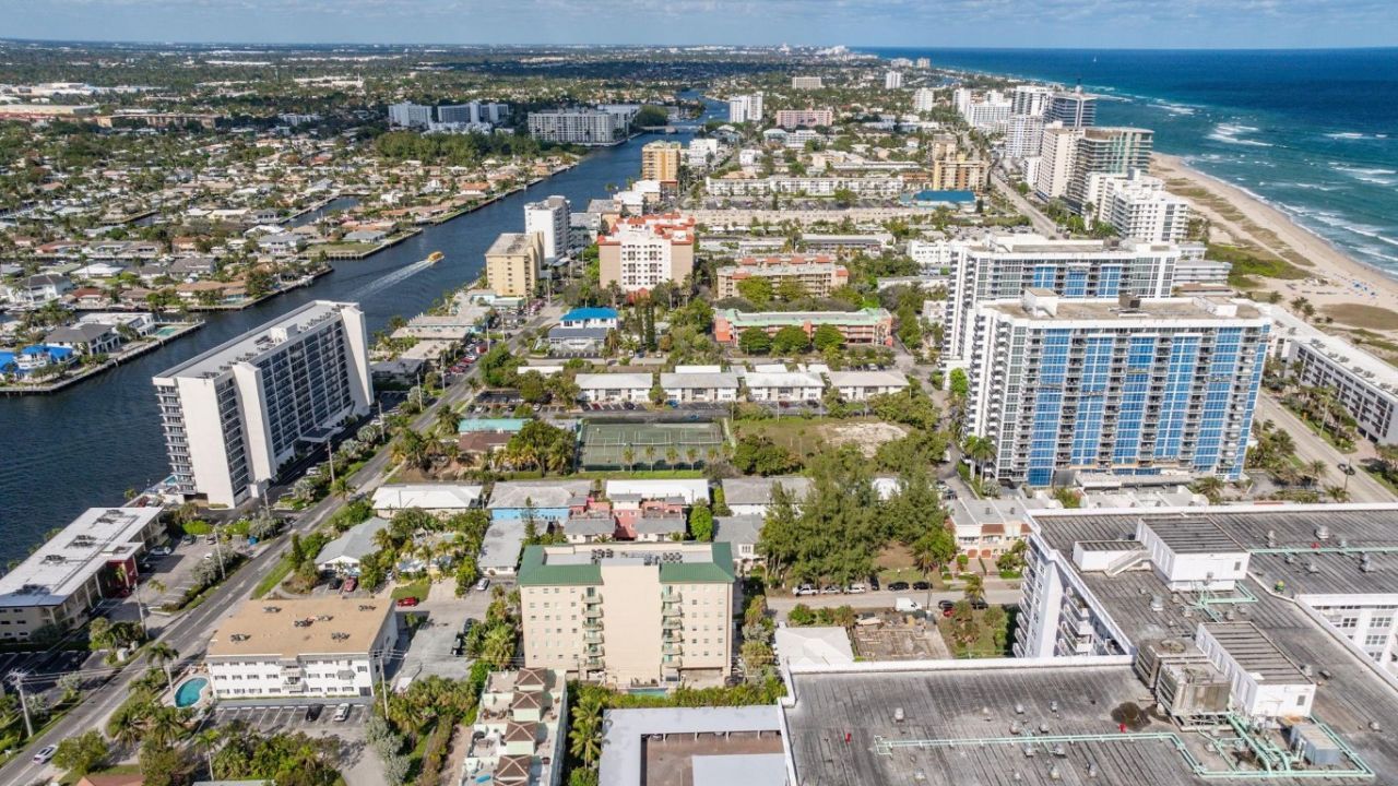 3210 NE 5th Street, Unit 202, Pompano Beach, FL 33062 Photo