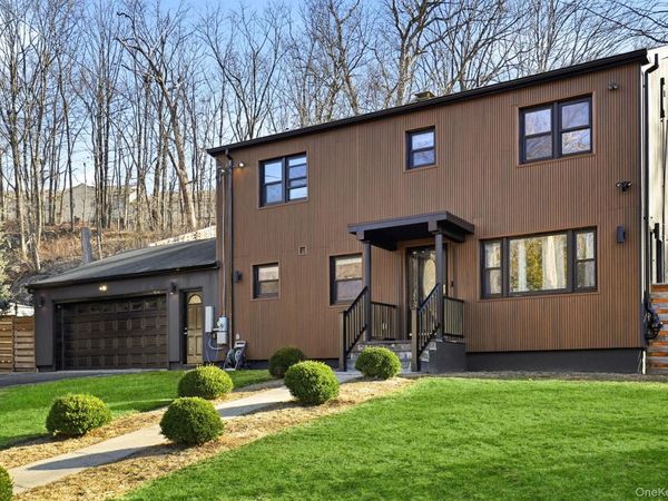 14 Dunnings Drive, Tarrytown, NY 10591