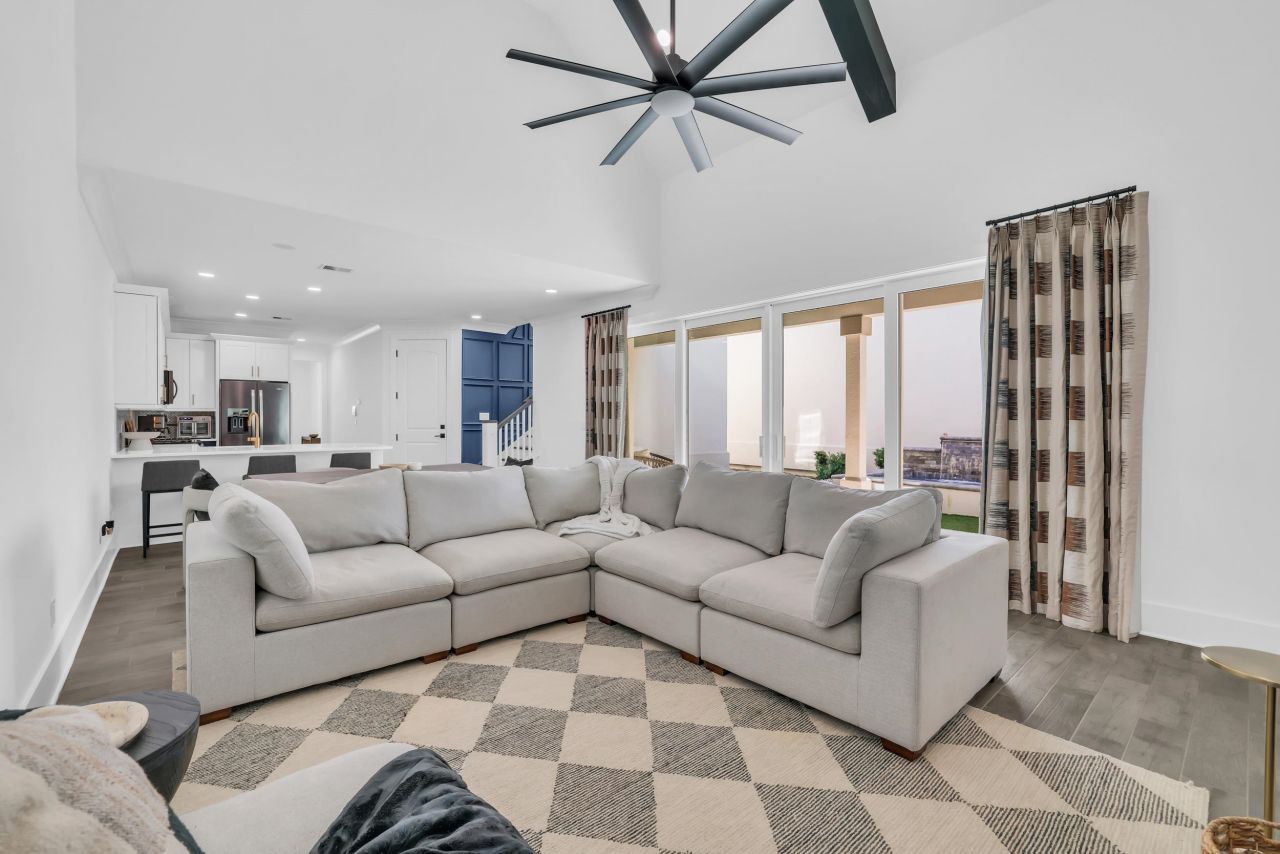 8189 Buffy Pl Photo 11