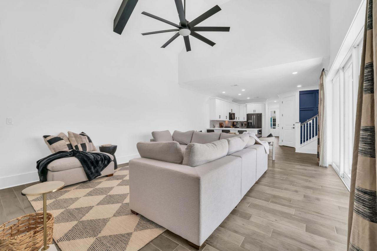 8189 Buffy Pl Photo 12