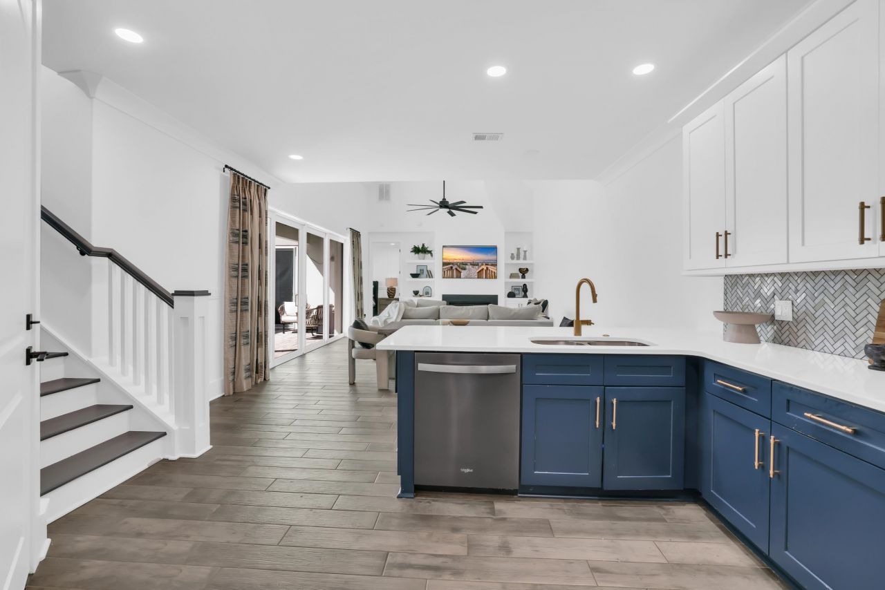 8189 Buffy Pl Photo 7