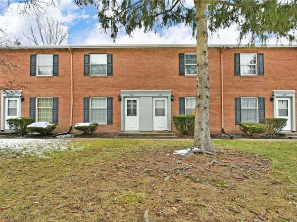 723 Lakeview Drive, Cortland, OH 44410