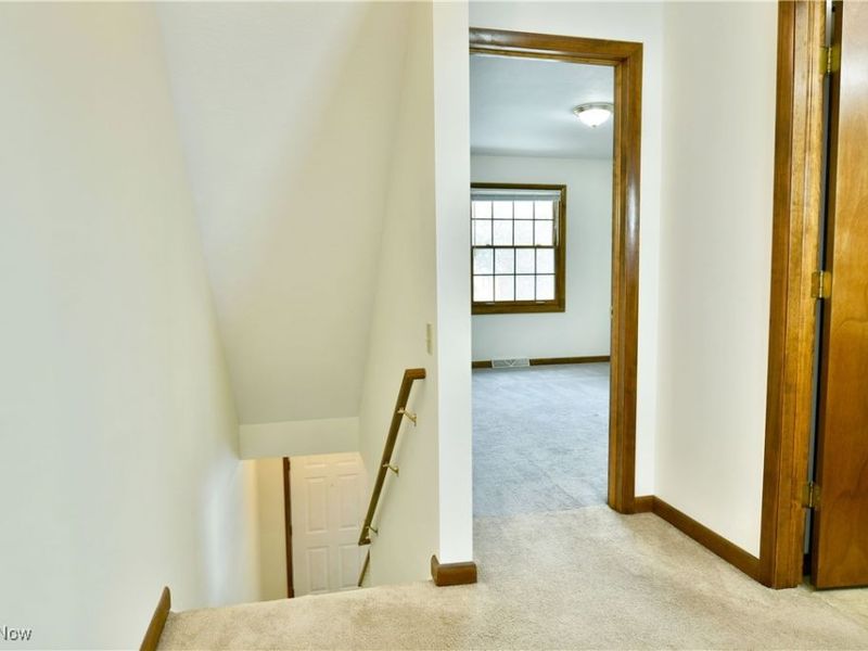 723 Lakeview Drive, Cortland, OH 44410 Photo 17