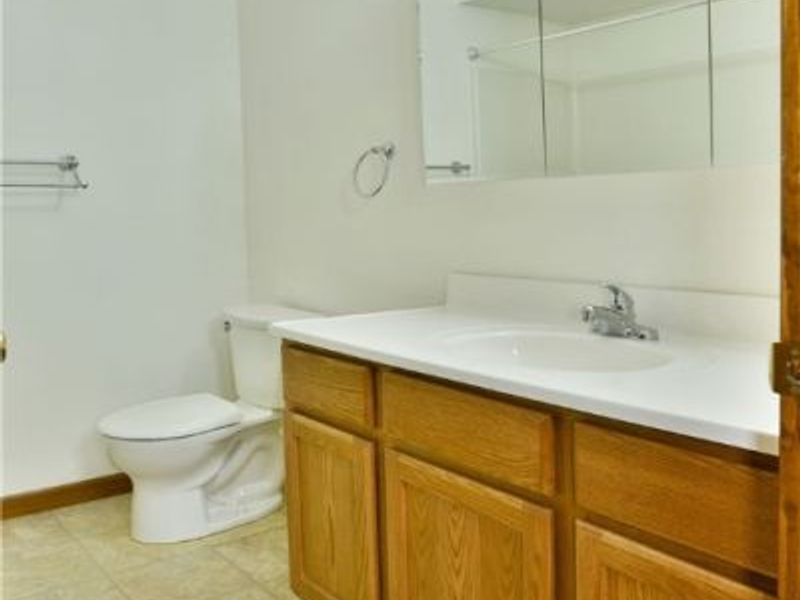 723 Lakeview Drive, Cortland, OH 44410 Photo 21