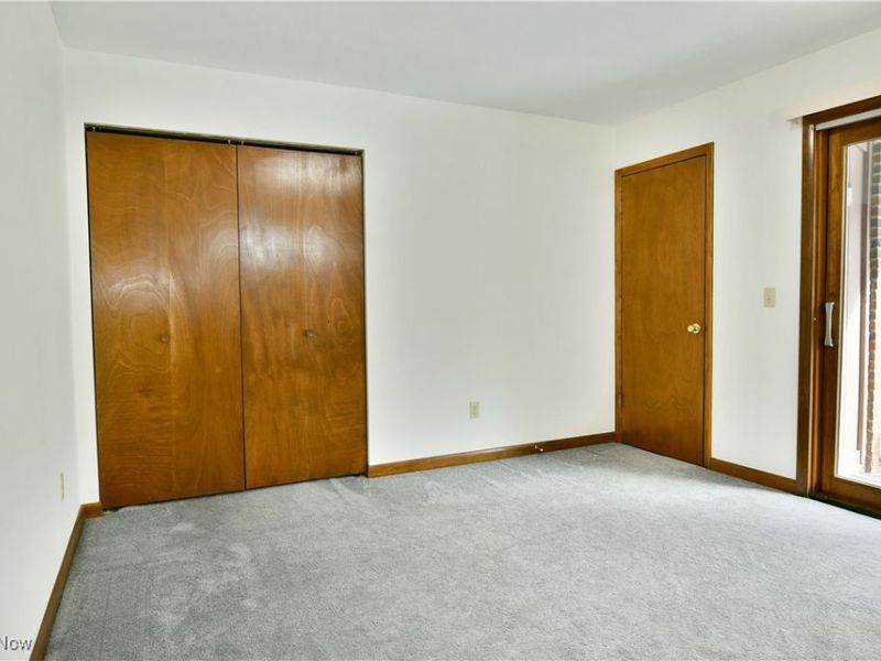 723 Lakeview Drive, Cortland, OH 44410 Photo 25