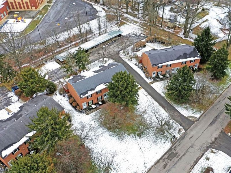 723 Lakeview Drive, Cortland, OH 44410 Photo 35