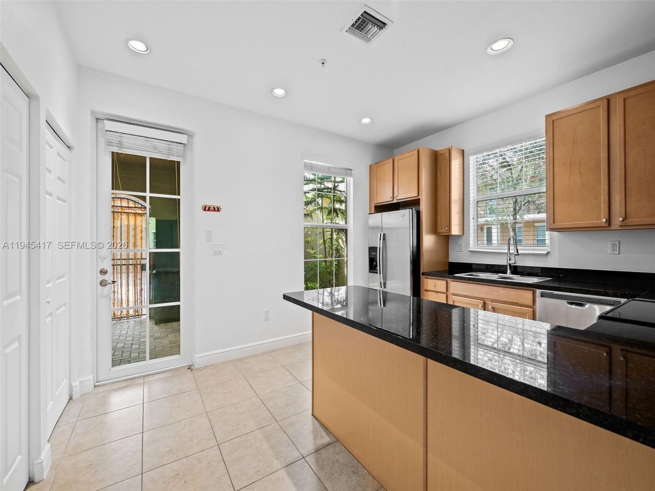 14762 SW 12th St, Pembroke Pines, FL 33027 Photo