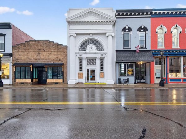 115 E Michigan Avenue, Grass Lake, MI 49240