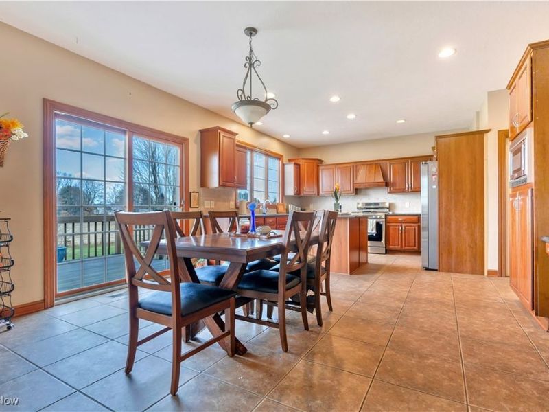 8487 Sandbridge Street NW, Massillon, OH 44646 Photo 16