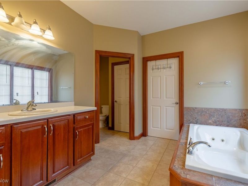 8487 Sandbridge Street NW, Massillon, OH 44646 Photo 20