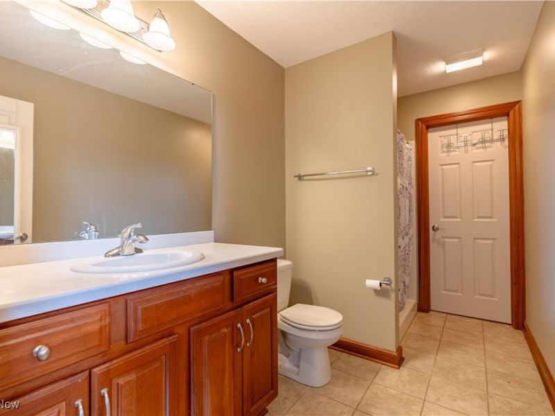 8487 Sandbridge Street NW, Massillon, OH 44646 Photo 28