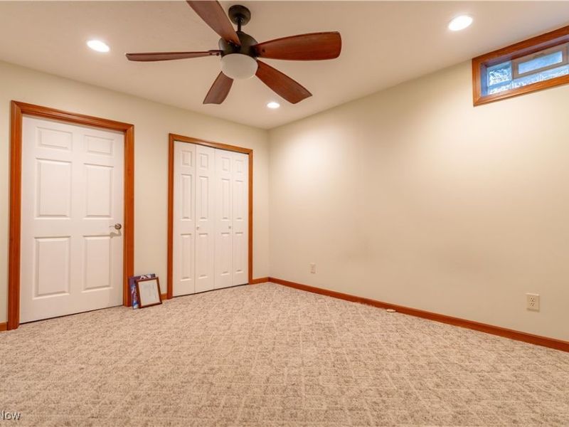 8487 Sandbridge Street NW, Massillon, OH 44646 Photo 36