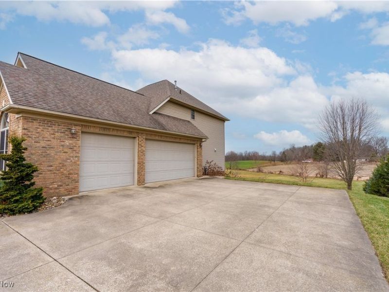 8487 Sandbridge Street NW, Massillon, OH 44646 Photo 40