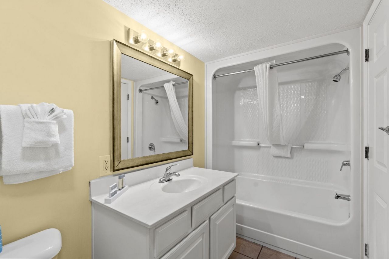 2201 S Ocean Blvd. Photo 15