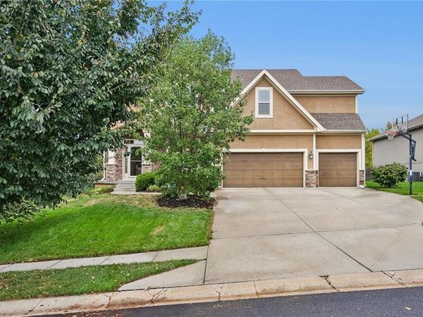 2210 NE 111th Street, Kansas City, MO 64155