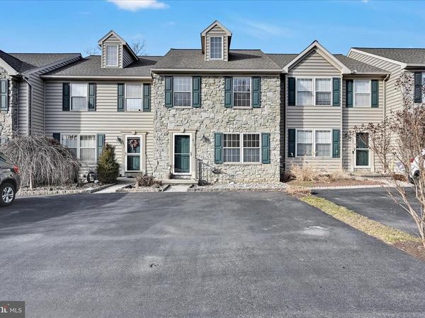 429 INDIAN ROCK CIRCLE, ELIZABETHTOWN, PA 17022