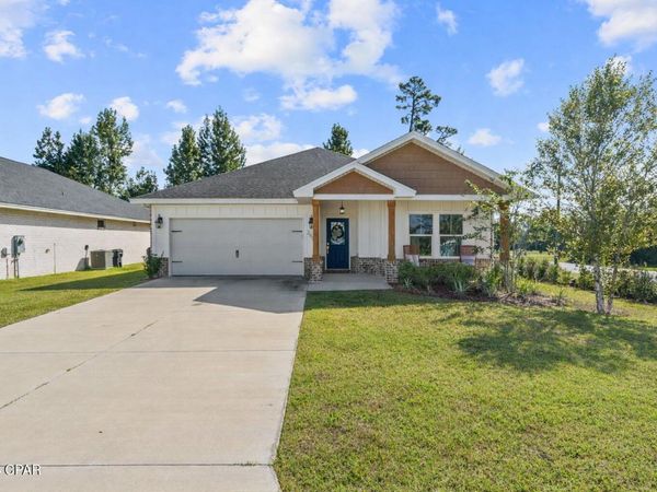 2602 Outlaws Way, Panama City, FL 32405