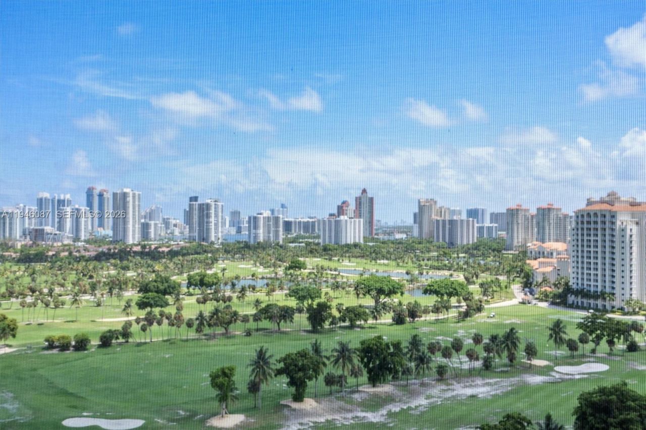 20379 W Country Club Dr , Unit 1933, Aventura, FL 33180 Photo