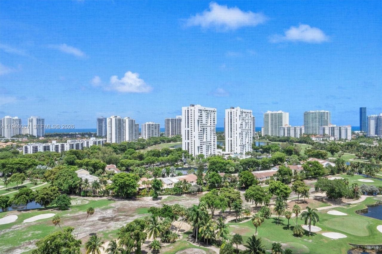 20379 W Country Club Dr , Unit 1933, Aventura, FL 33180 Photo