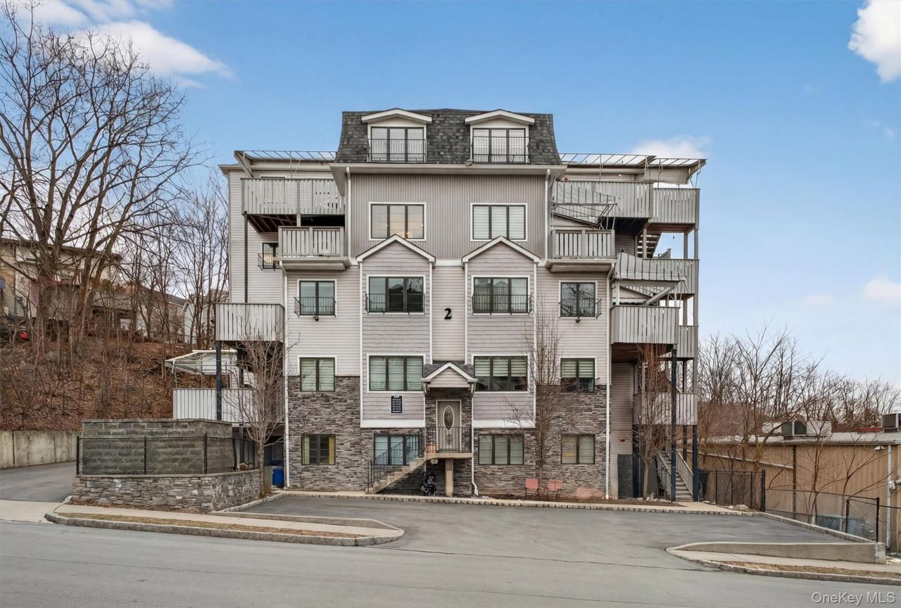 2 Kerestier Court, Unit 301, Monroe, NY 10950 Main Photo