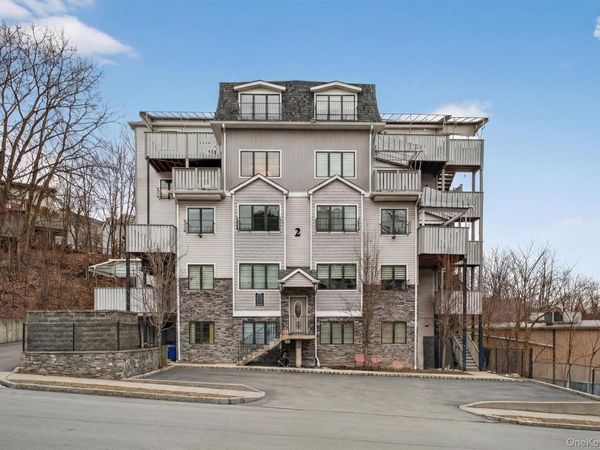 2 Kerestier Court, Unit 301, Monroe, NY 10950