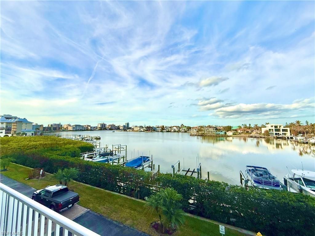 410 Flagship Dr, Unit 305, Naples, FL 34108 Photo