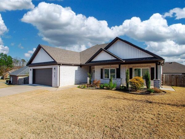 5704 Bridgeport Lane, Bryant, AR 72022