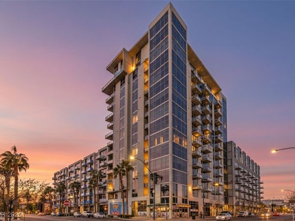 353 E Bonneville Avenue, Unit 804, Las Vegas, NV 89101