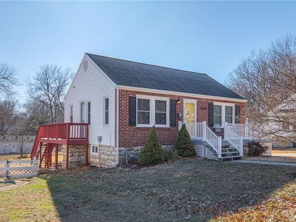 9405 E 68th Terrace, Raytown, MO 64133